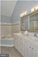 10230 Parkman Road Silver Spring, MD 20903 - Photo 13 of 30 Bath (Master)
