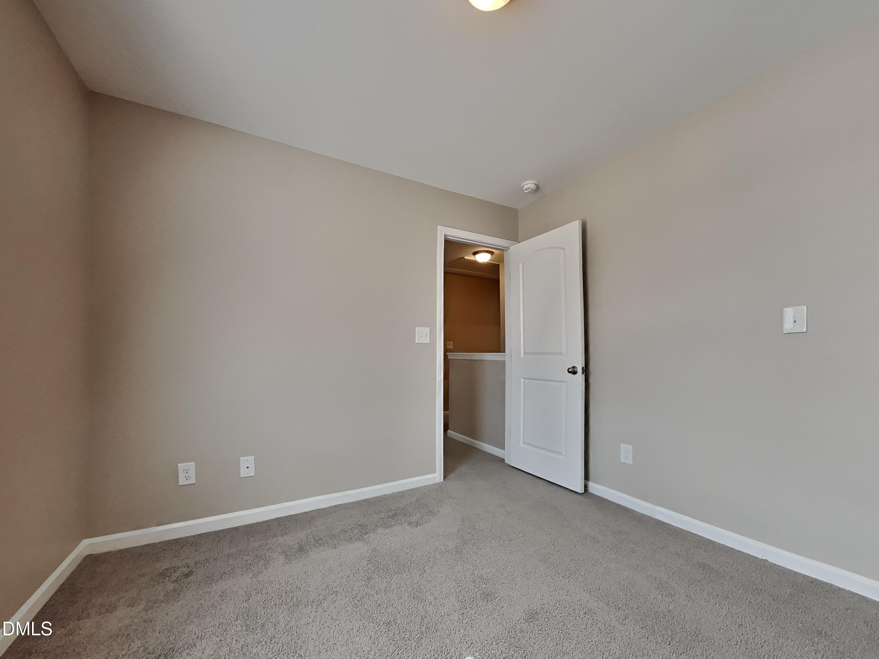 110 Shore Smithfield, NC 27577 - Photo 8 of 15 7_pc_3JOSp42SQS_6DPulsXAHw_layout_1