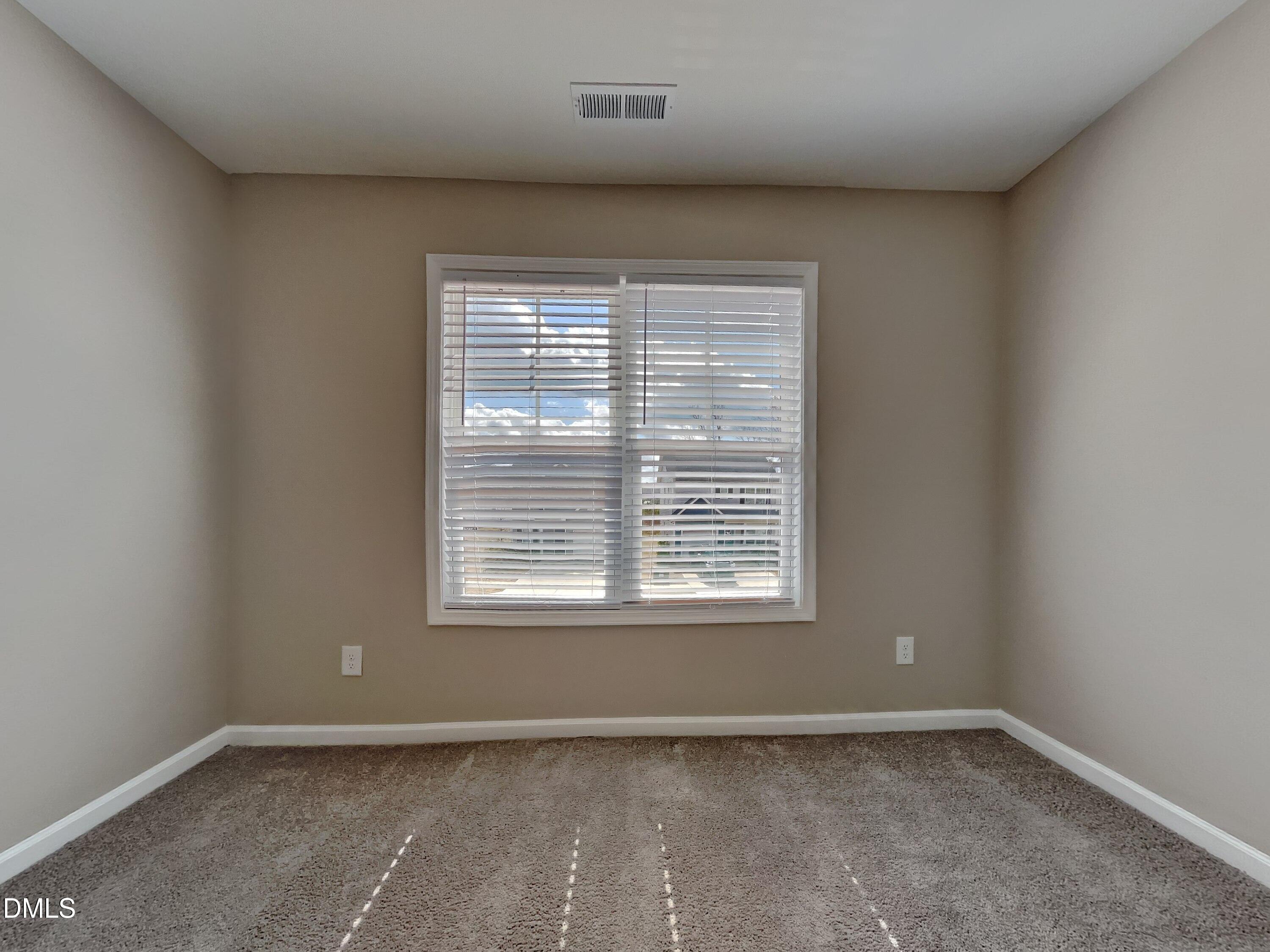 110 Shore Smithfield, NC 27577 - Photo 10 of 15 9_pc_BuydWWB6S2_m4zm56ptX1_layout_1