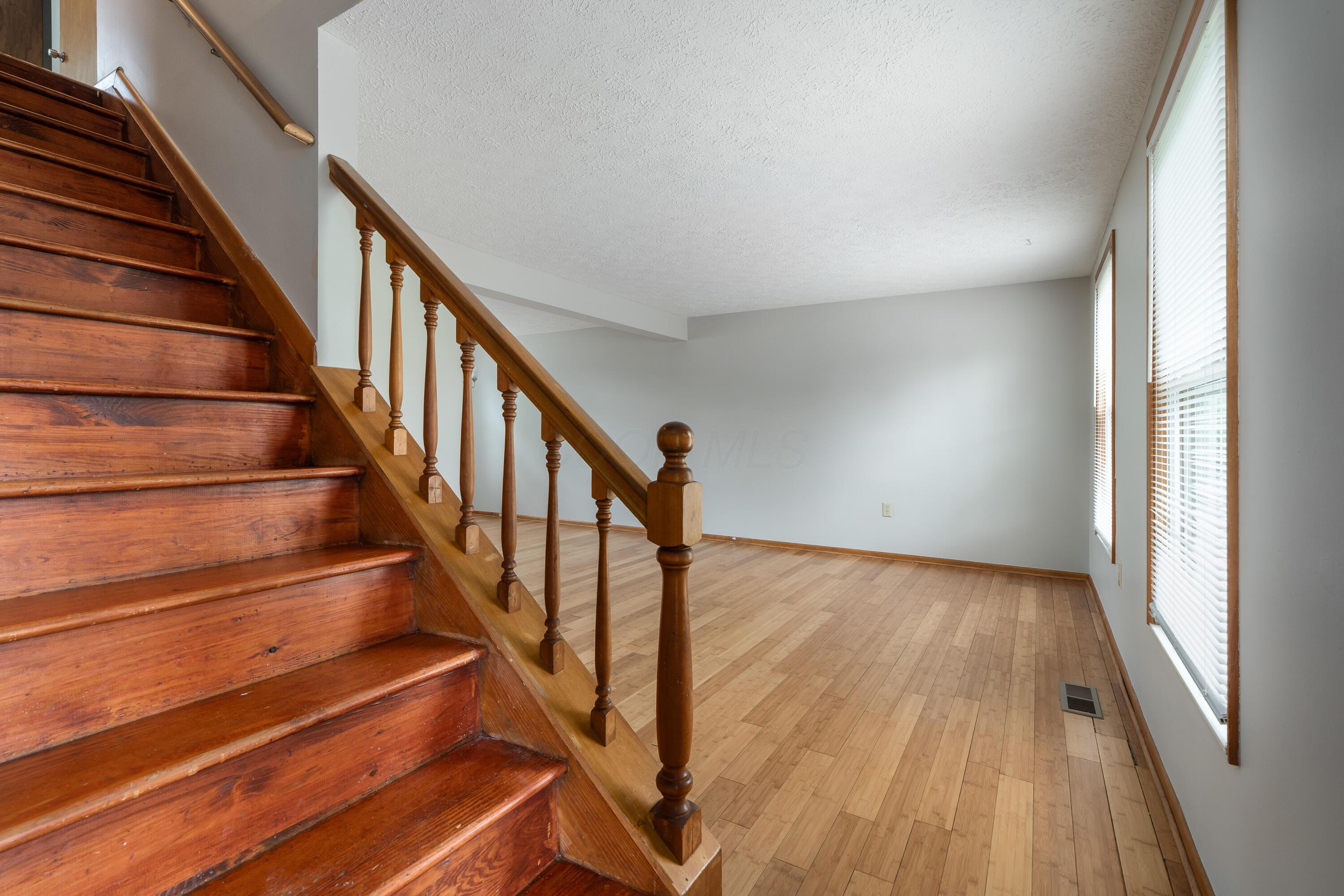 95 Highmeadows Circle Powell, OH 43065 - Photo 5 of 42