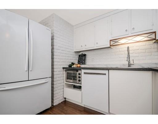 1093 Parker Street Springfield, MA 01129 - Photo 8 of 19 Gallery Image 8