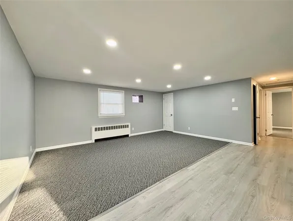 $2,900 | Undisclosed Address, East Rockaway, NY 11518