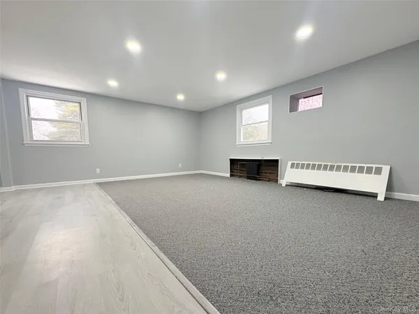 $2,900 | Undisclosed Address, East Rockaway, NY 11518