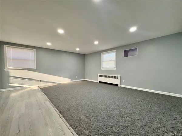 $2,900 | Undisclosed Address, East Rockaway, NY 11518