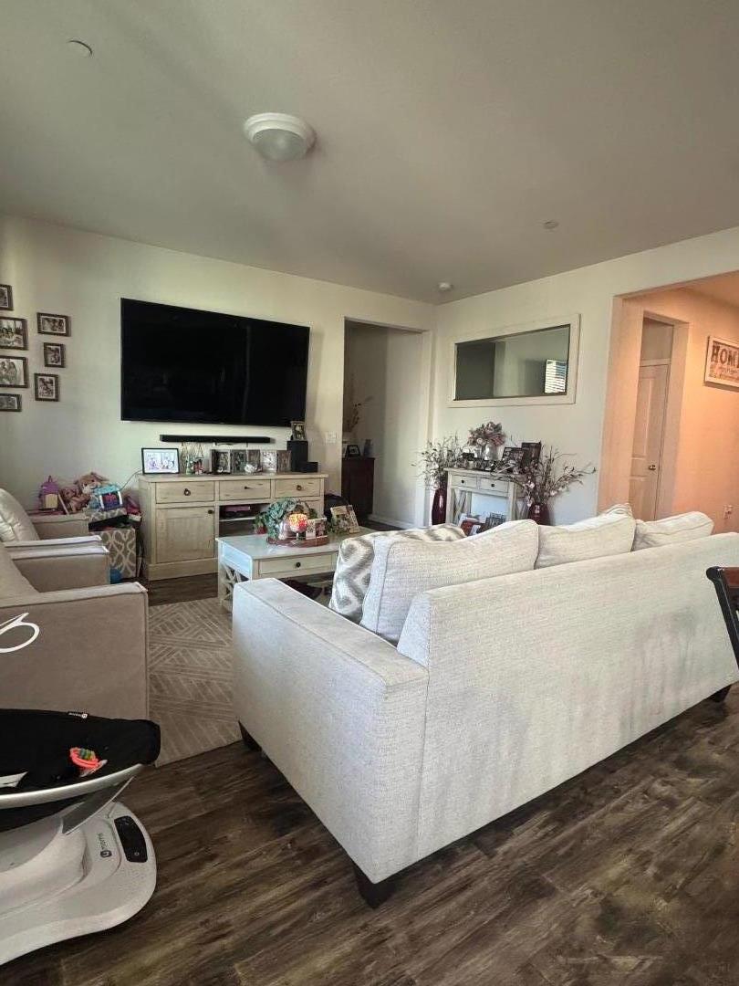 638 Robledo Drive Soledad, CA 93960 - Photo 4 of 7 a living room with furniture and a flat screen tv