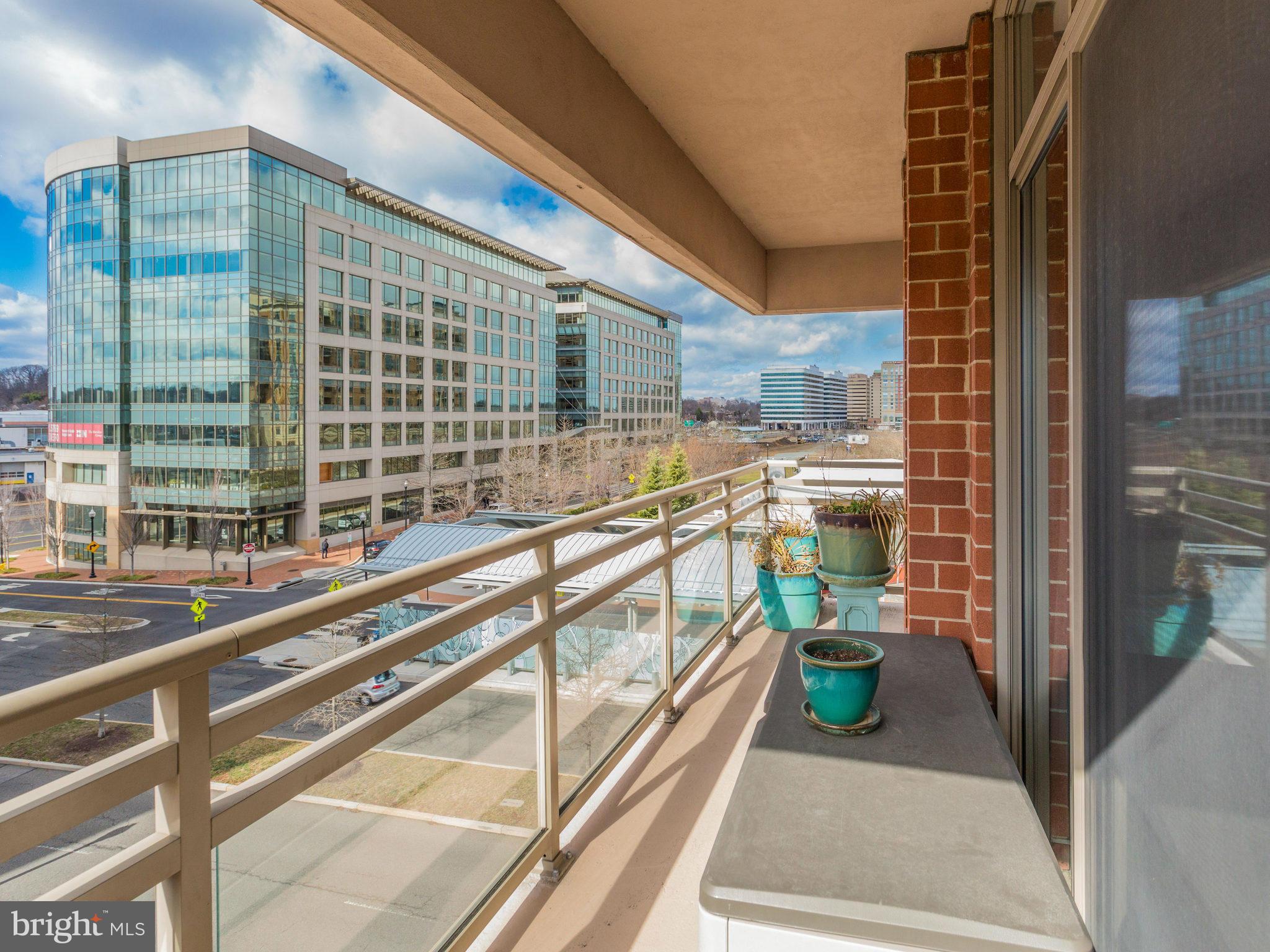3650 South Glebe Road, Unit 443 Arlington, VA 22202 - Photo 22 of 30 Private Balcony