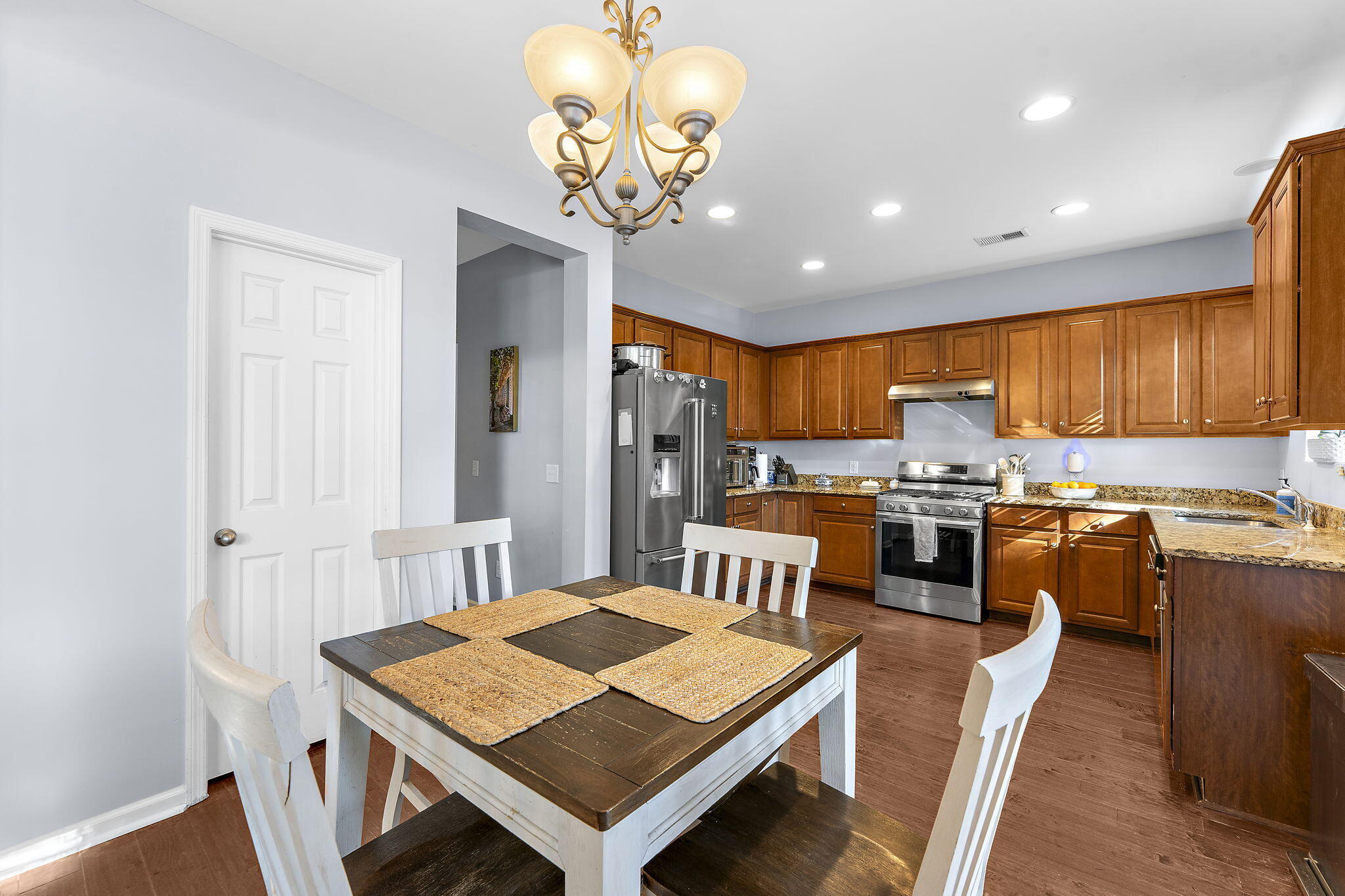 1301 Merchant Court Mount Pleasant, SC 29466 - Photo 16 of 46 12-web-or-mls-DSC04190