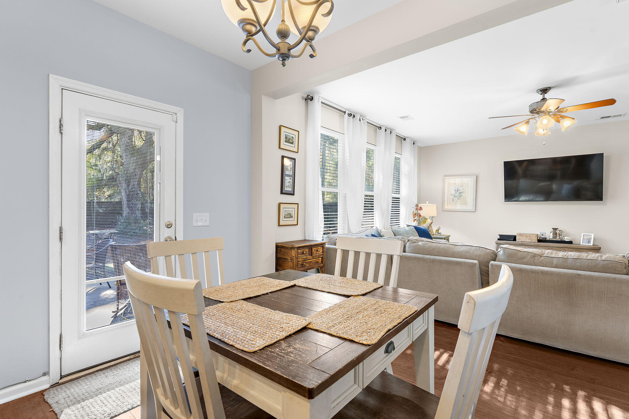 1301 Merchant Court Mount Pleasant, SC 29466 - Photo 21 of 46 17-web-or-mls-DSC04221