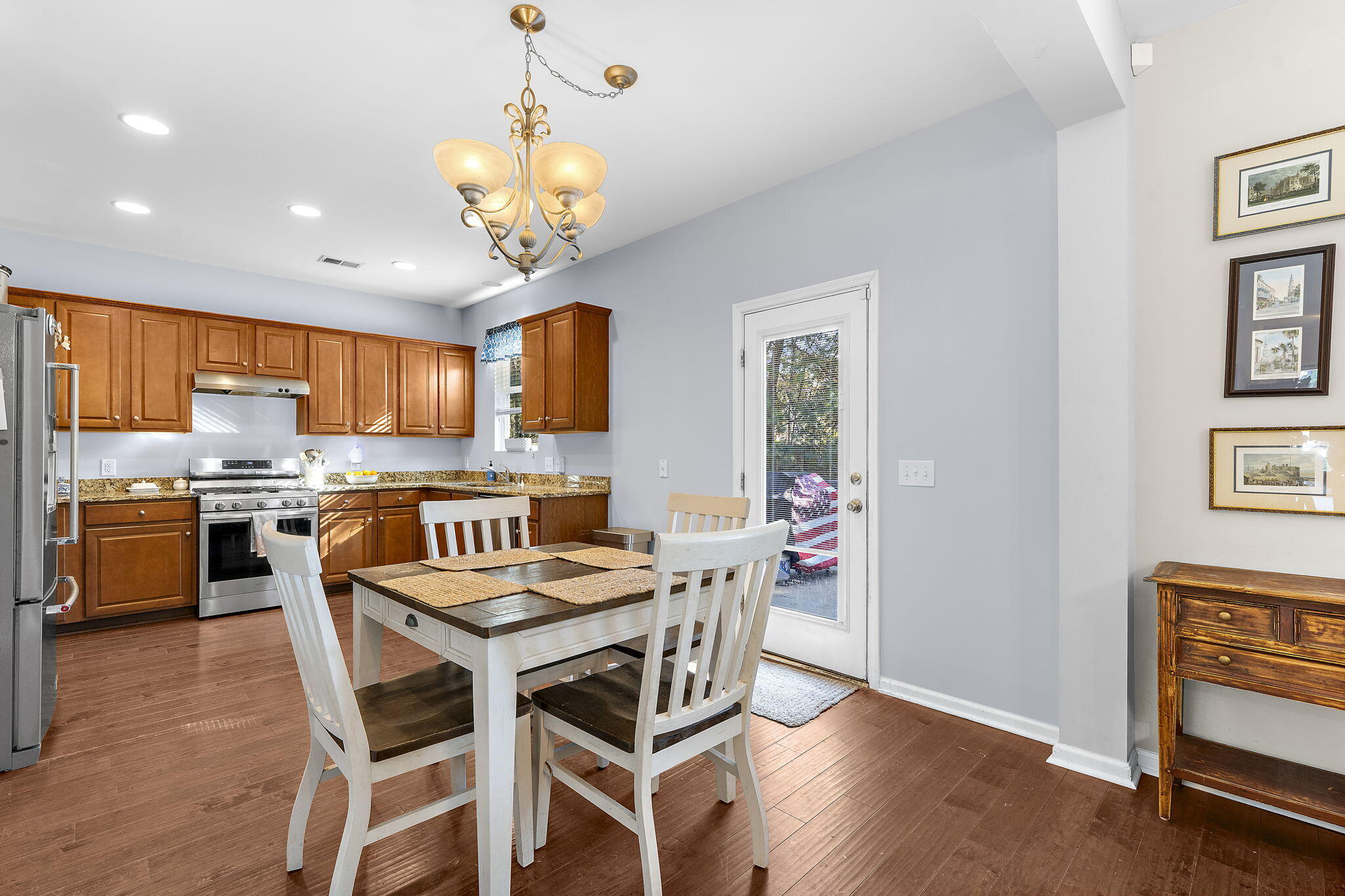 1301 Merchant Court Mount Pleasant, SC 29466 - Photo 22 of 46 18-web-or-mls-DSC04226