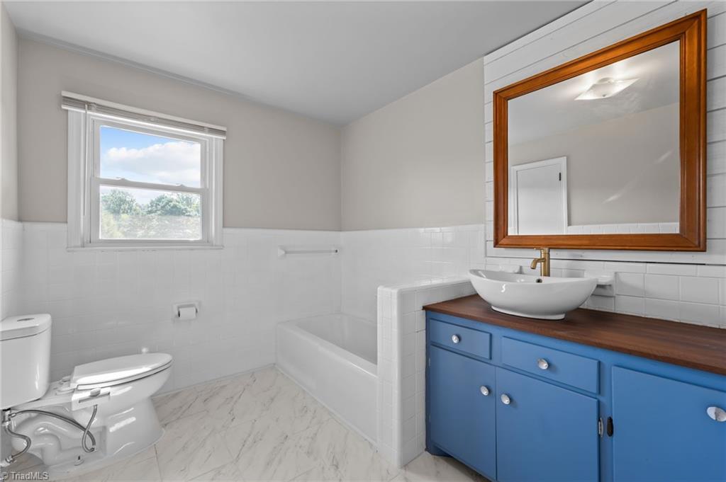 5305 Belews Creek Road Walkertown, NC 27051 - Photo 19 of 50