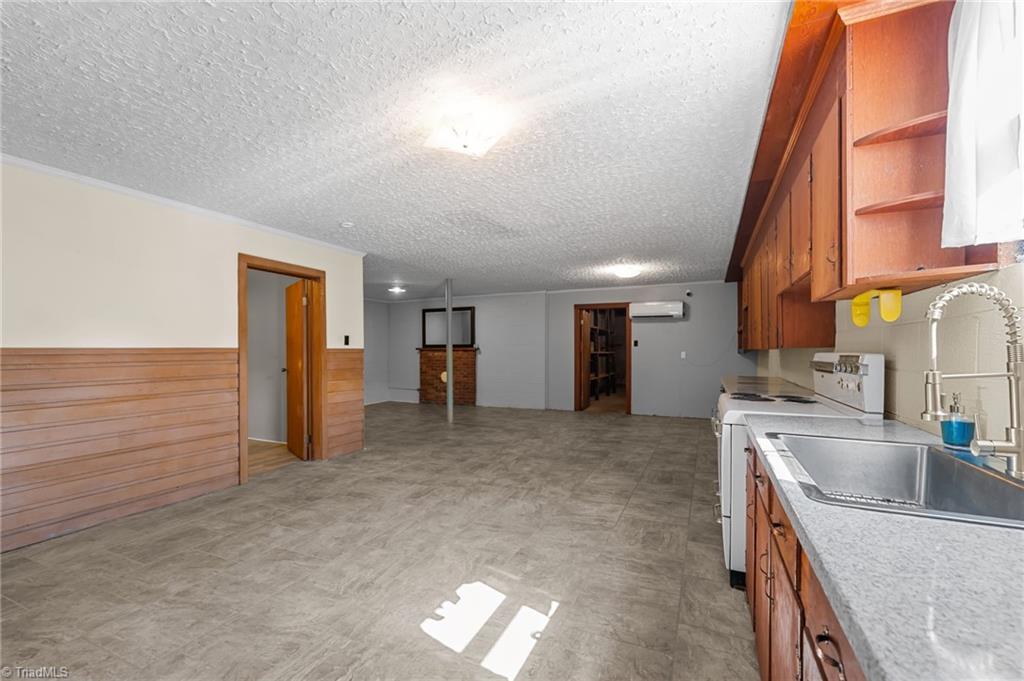 5305 Belews Creek Road Walkertown, NC 27051 - Photo 22 of 50