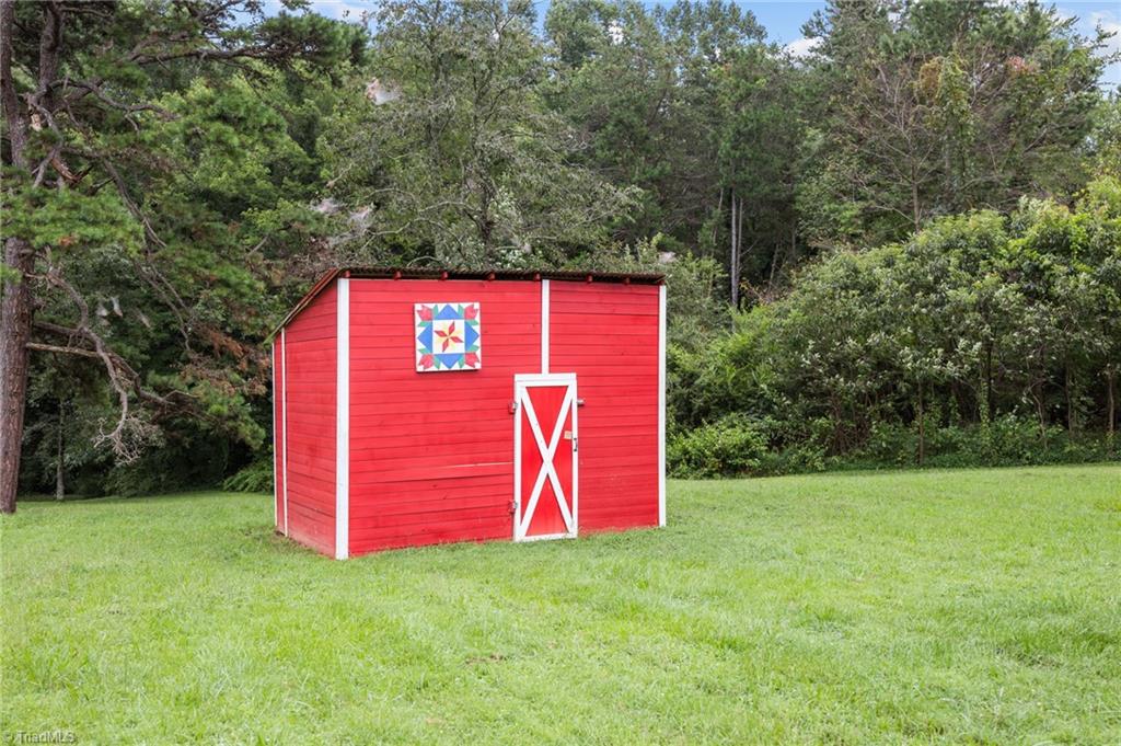 5305 Belews Creek Road Walkertown, NC 27051 - Photo 36 of 50