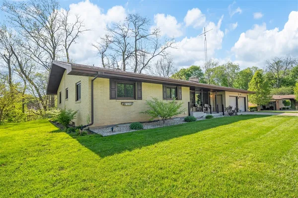 $319,900 | 3014 West Bluffwood Terrace, St. Joseph, MI 49085