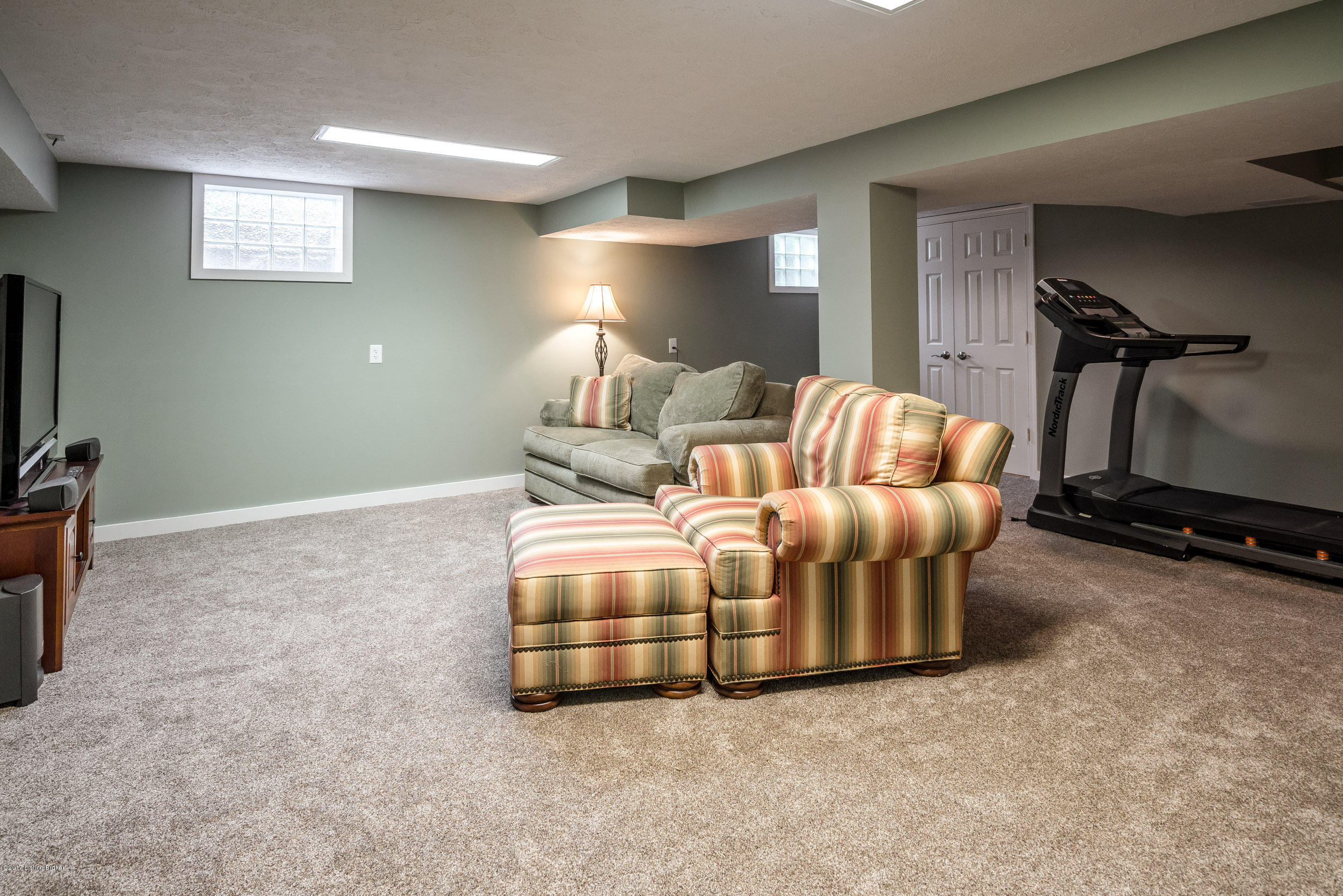 3613 Hanover Road Louisville, KY 40207 - Photo 38 of 52 3613 Hanover Rd-53