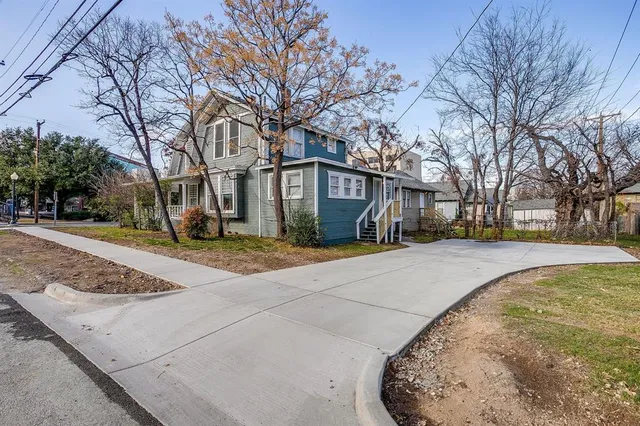 $2,650 | 1329 Hurley Avenue, Fort Worth, TX 76104