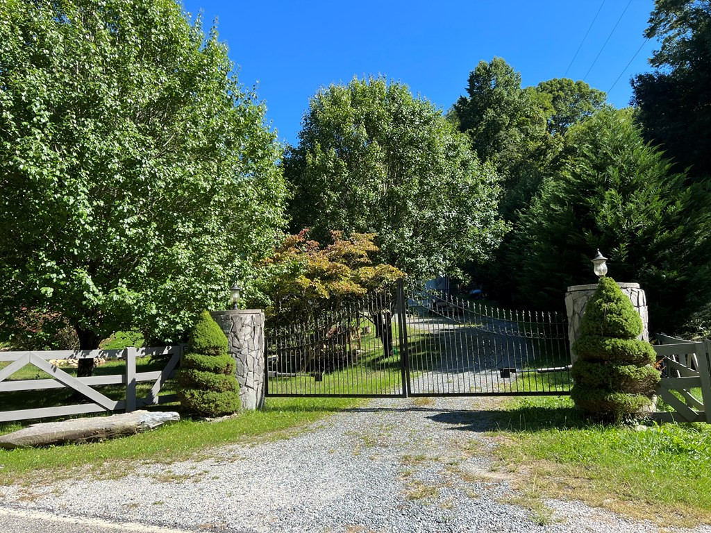 545 Long Branch Road Topton, NC 28781 - Photo 22 of 33