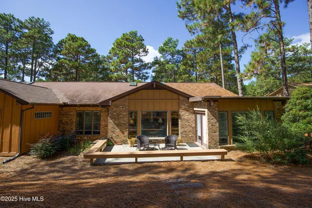 $375,000 | 737 Burlwood Drive, Southern Pines, NC 28387