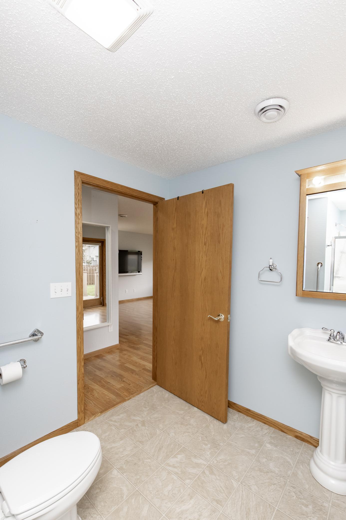 3608 21st Street South Fargo, ND 58104 - Photo 26 of 54