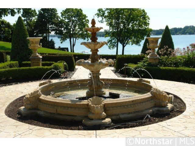 426 Ferndale Road South Wayzata, MN 55391 - Photo 4 of 15