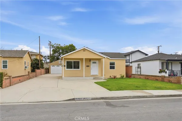 $1,175,000 | 5572 St Ann Avenue, Cypress, CA 90630