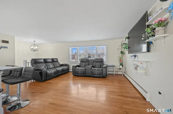 $425,000 | 18 Crestwood Trail, East Hartford, CT 06118