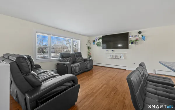 $425,000 | 18 Crestwood Trail, East Hartford, CT 06118