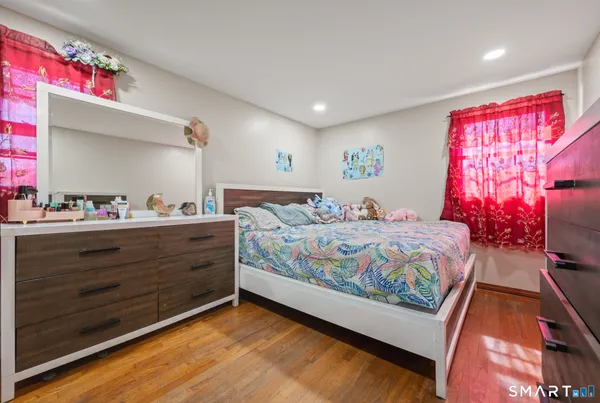 $425,000 | 18 Crestwood Trail, East Hartford, CT 06118