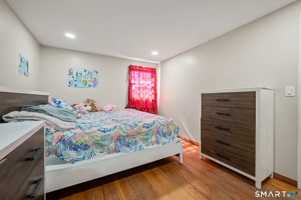 $425,000 | 18 Crestwood Trail, East Hartford, CT 06118