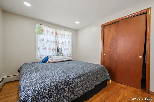 $425,000 | 18 Crestwood Trail, East Hartford, CT 06118