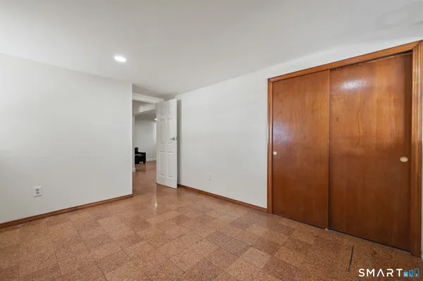 $425,000 | 18 Crestwood Trail, East Hartford, CT 06118