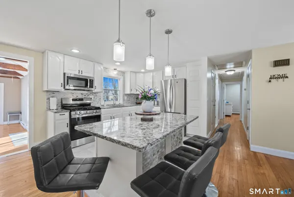 $425,000 | 18 Crestwood Trail, East Hartford, CT 06118