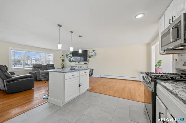 $425,000 | 18 Crestwood Trail, East Hartford, CT 06118