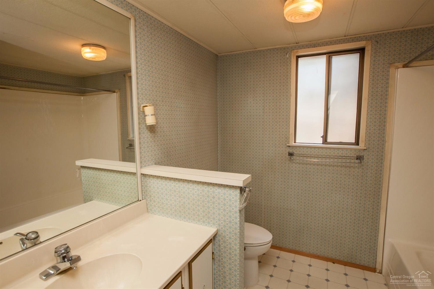 60887 Ridge Drive Bend, OR 97702 - Photo 14 of 25 Additional Photo