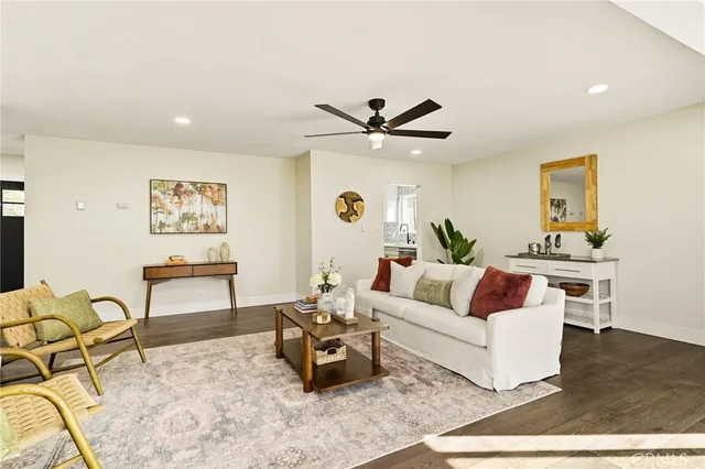 $1,279,000 | 2302 Lori Lane, Santa Ana, CA 92706