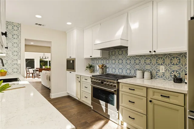 $1,279,000 | 2302 Lori Lane, Santa Ana, CA 92706