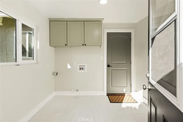 $1,279,000 | 2302 Lori Lane, Santa Ana, CA 92706