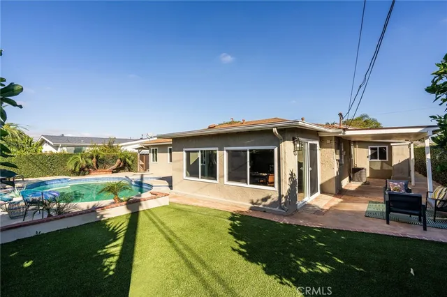 $1,279,000 | 2302 Lori Lane, Santa Ana, CA 92706