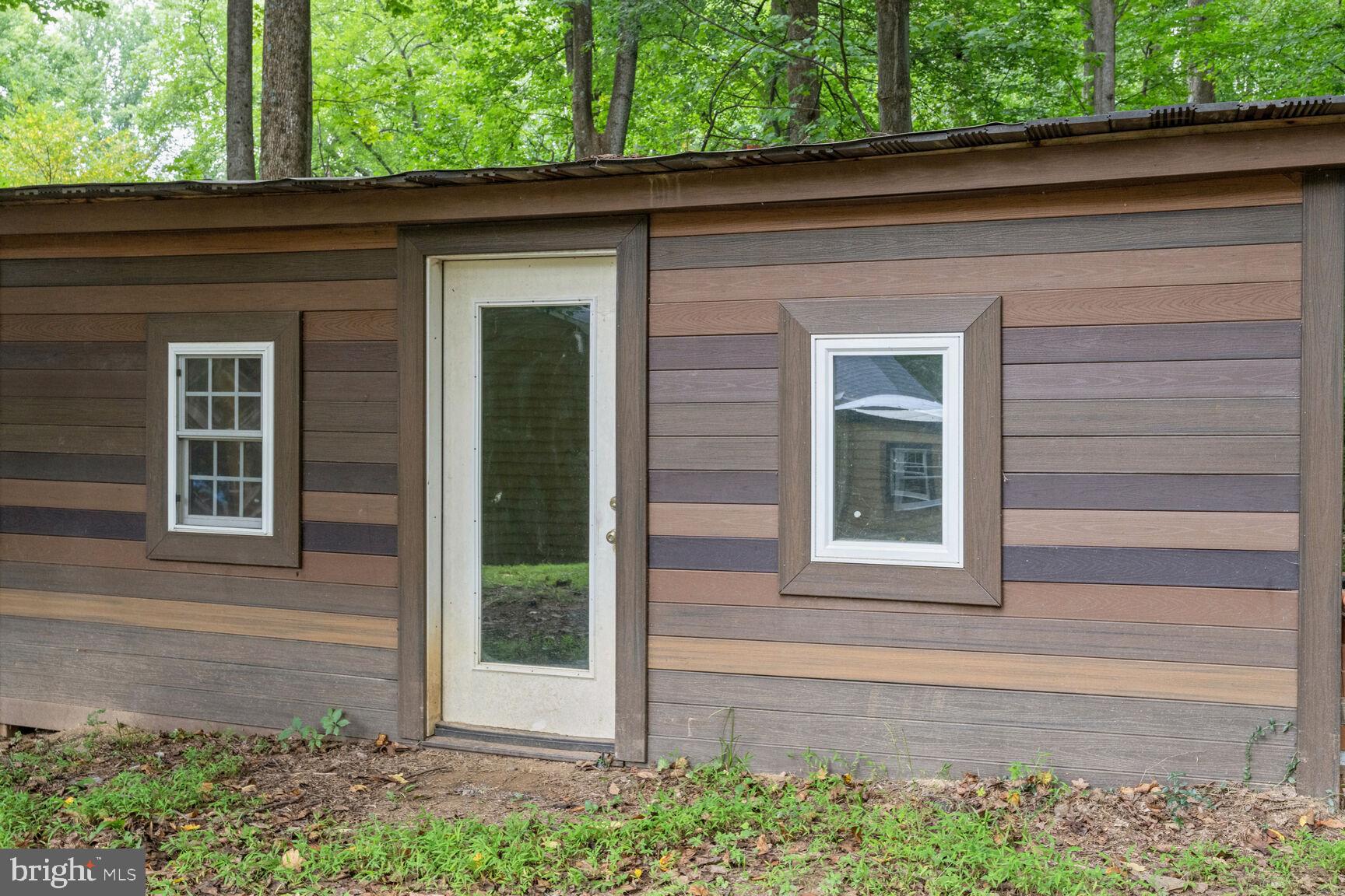 10813 Lockland Road Potomac, MD 20854 - Photo 65 of 73 Storage Shed