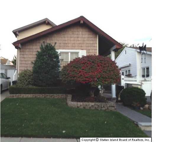 220 Annadale Road Staten Island, NY 10312 - Photo 1 of 18 Primary Photo