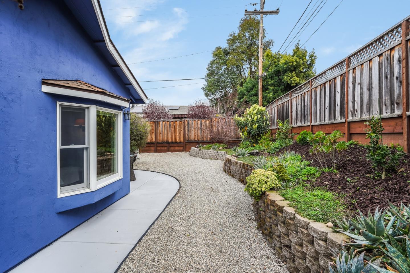 1684 Zinnia Lane San Jose, CA 95124 - Photo 32 of 33 a view of a house with backyard and porch
