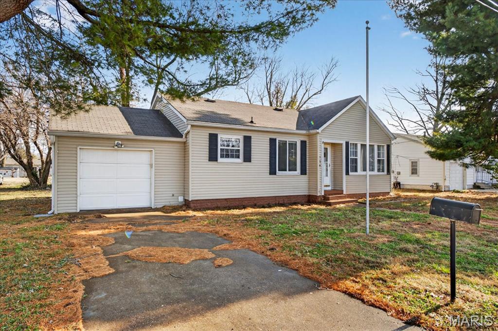 126 North 44th Street Belleville, IL 62226 - Photo 2 of 20