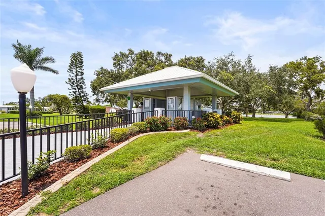 $243,000 | 8470 Imperial Circle, Palmetto, FL 34221