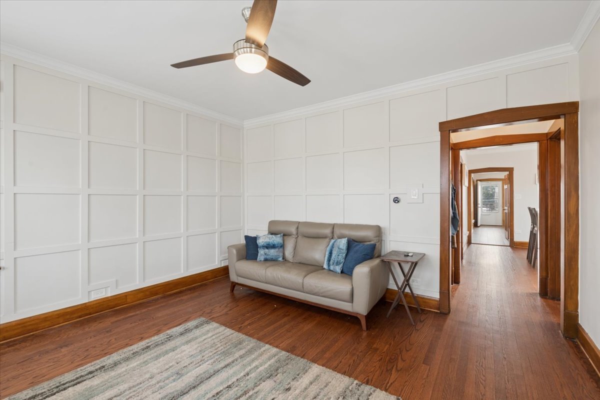 1341 Ridgeland Avenue, Unit 2 Berwyn, IL 60402 - Photo 3 of 14