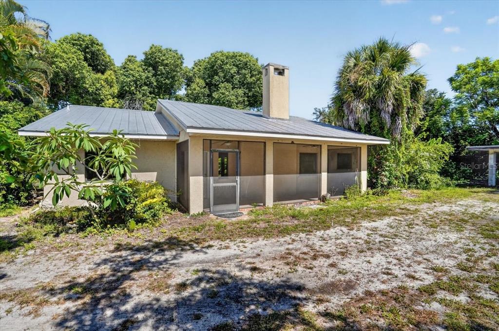 811 Sarabay Road Osprey, FL 34229 - Photo 8 of 36