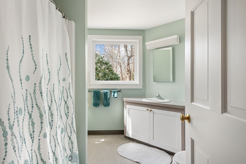 28 Whistler Point Road Westport, MA 02790 - Photo 27 of 35 Gallery Image 27