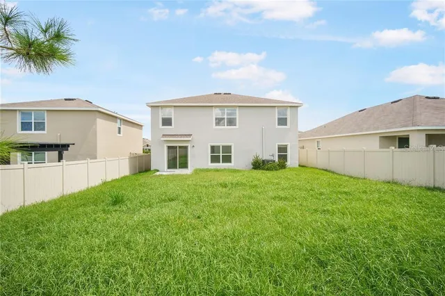 $2,299 | 7575 Sail Clover Lane, Zephyrhills, FL 33540