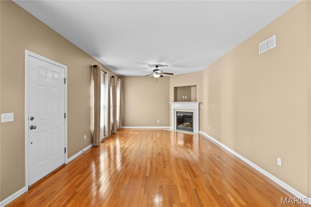 532 Hannah Way Arnold, MO 63010 - Photo 3 of 25