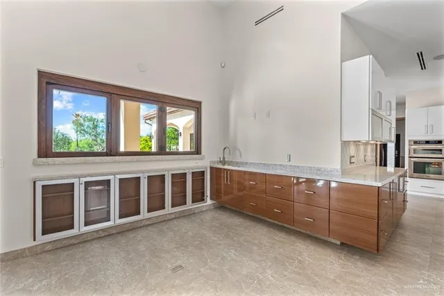 $1,390,000 | 1425 Encanto Road, Unit SERVICE, Weslaco, TX 78596