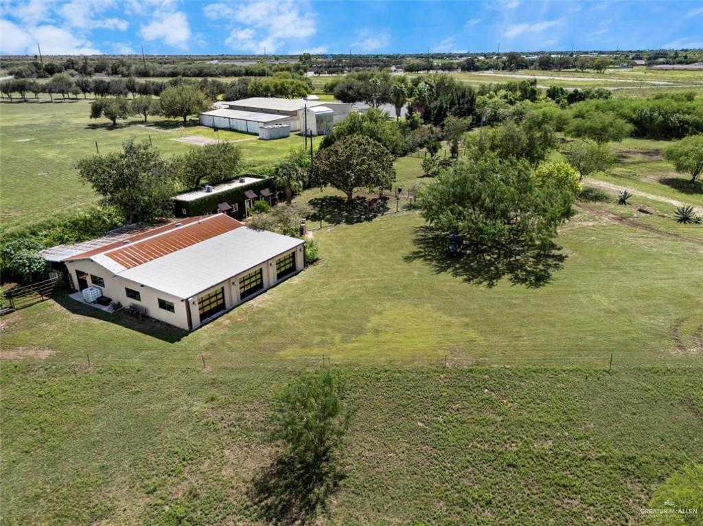 1425 Encanto Road, Unit SERVICE Weslaco, TX 78596 - Photo 42 of 45 Guest and storage area