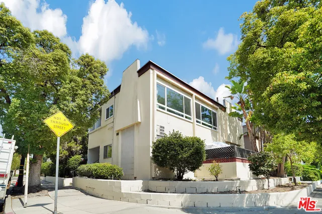 $3,275 | 10823 Camarillo Street, North Hollywood, CA 91602